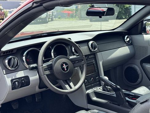 Used 2008 Ford Mustang GT Premium RWD image 9