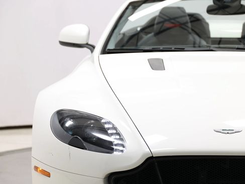Used 2016 Aston Martin V8 Vantage GT RWD image 68