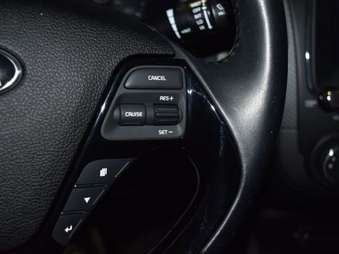 Used 2017 Kia Forte S w/ S Technology Package image 10