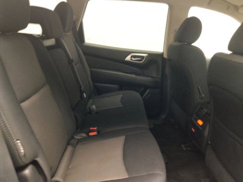 Used 2020 Nissan Pathfinder SV FWD image 19