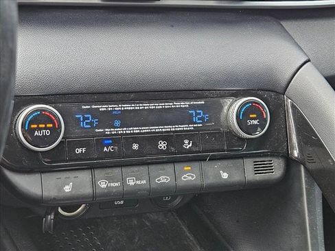 Used 2021 Hyundai Elantra SEL w/ Convenience Package image 12