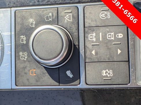 Used 2019 Land Rover Discovery HSE image 13