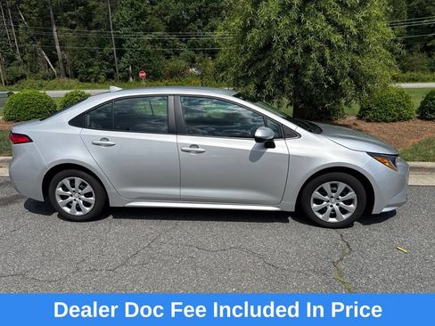 Used 2023 Toyota Corolla LE FWD image 1