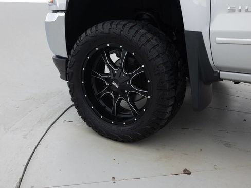 Used 2017 Chevrolet Silverado 1500 LT w/ All Star Edition image 18