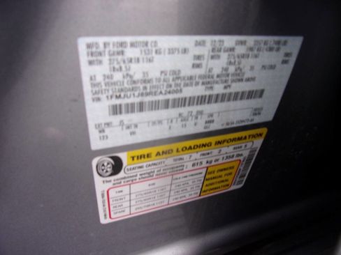 Used 2024 Ford Expedition XLT image 22