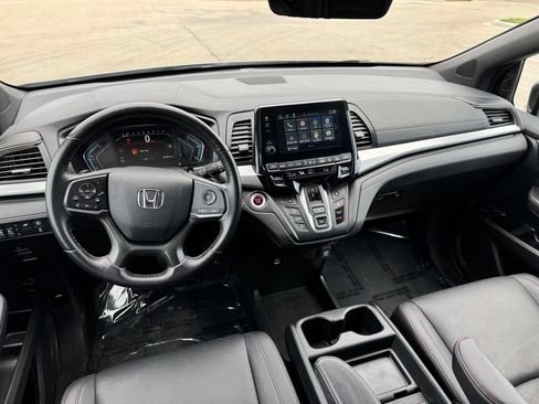 Used 2024 Honda Odyssey Sport image 5
