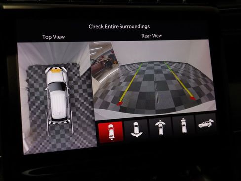 Used 2023 Jeep Grand Cherokee Overland w/ Advanced Protech Group III image 12