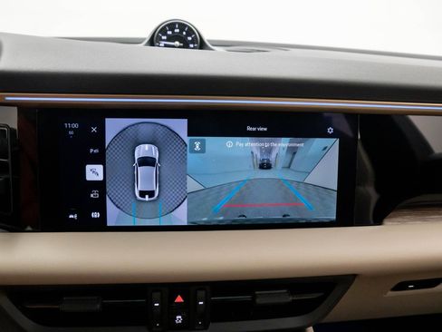 New 2025 Porsche Macan 4 Electric image 23