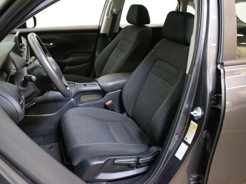 Used 2023 Honda HR-V LX image 19