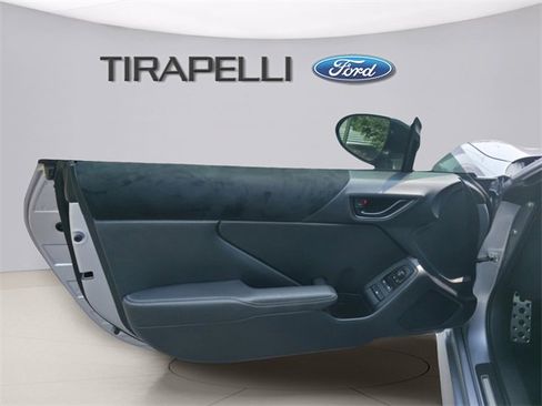 Used 2023 Toyota GR86 Premium w/ ALL Weather Mat Package (TMS) image 14