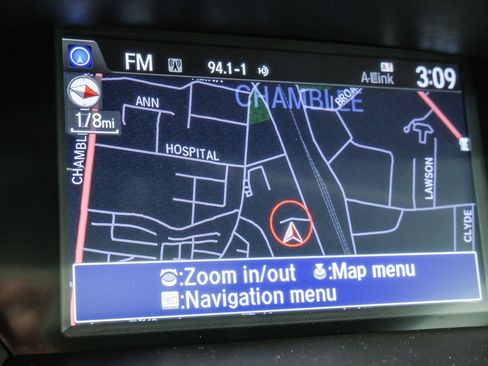 Used 2017 Acura MDX SH-AWD w/ Advance Package image 19