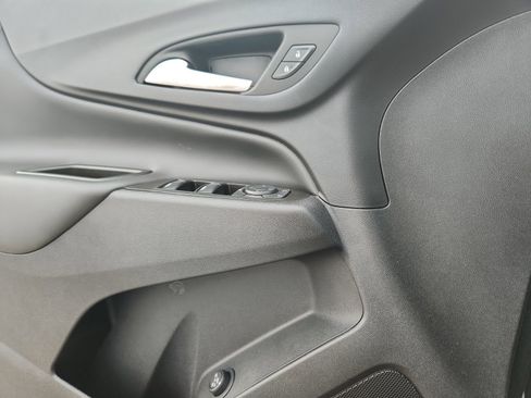 Used 2022 Chevrolet Equinox LT image 14