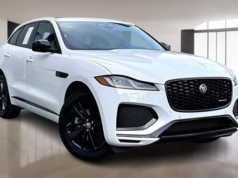 Used 2025 Jaguar F-PACE R-Dynamic S image 3