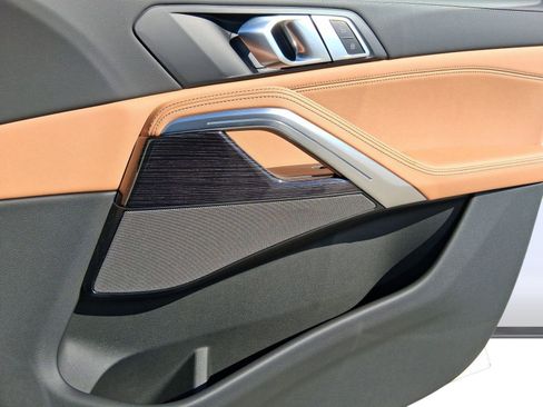 New 2026 BMW X6 xDrive40i w/ Executive Package image 29