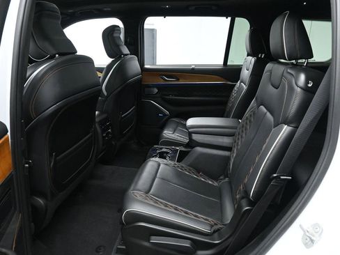 Used 2022 Jeep Grand Cherokee L Summit AWD/4WD image 19