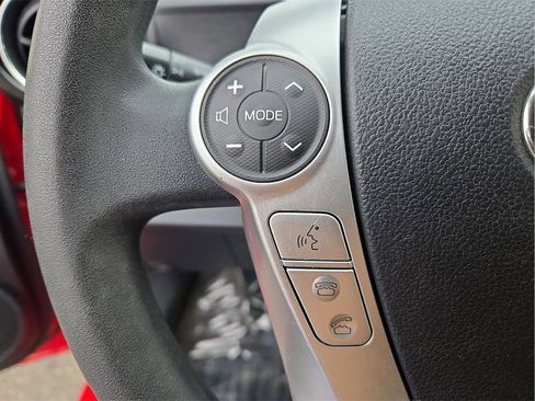 Used 2015 Toyota Prius C Four image 25