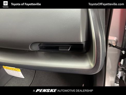 New 2026 Toyota Prius LE image 10