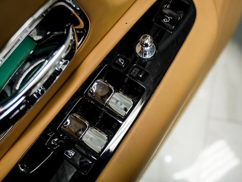 Used 2020 Rolls-Royce Cullinan image 33