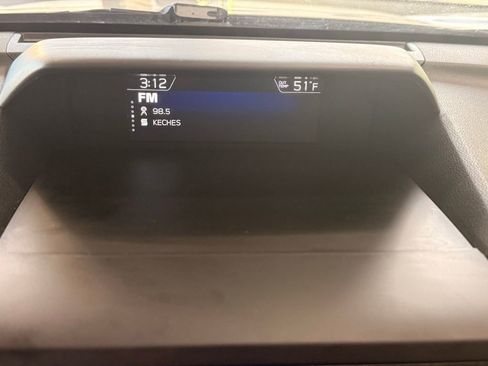 Used 2023 Subaru Forester Sport image 31