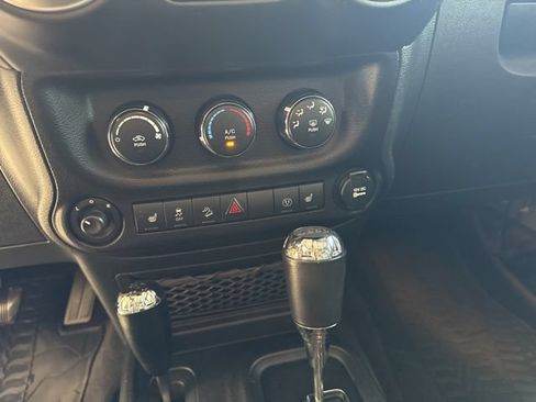 Used 2017 Jeep Wrangler Unlimited Sahara w/ Max Tow Package AWD/4WD image 20