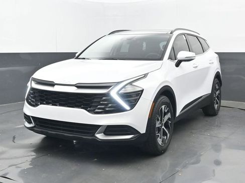 Used 2025 Kia Sportage EX w/ Premium Package FWD image 19