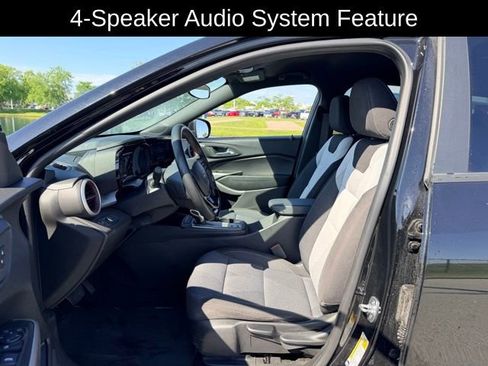 Used 2024 Chevrolet Trax RS FWD image 8
