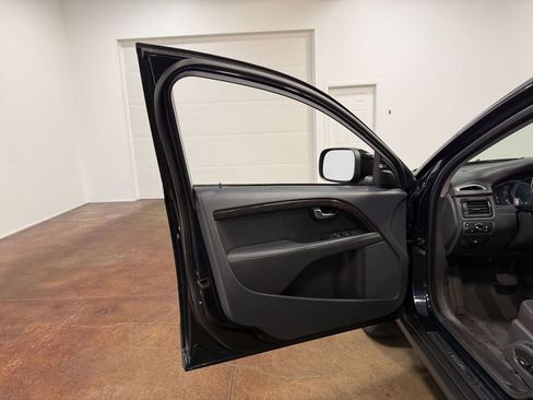 Used 2016 Volvo XC70 T5 Premier w/ Proximity Package image 56