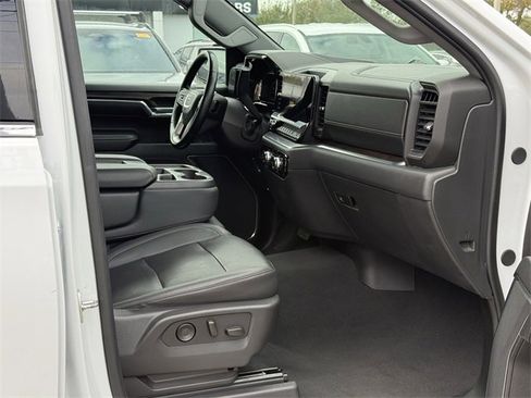 Used 2024 GMC Sierra 1500 SLT image 18
