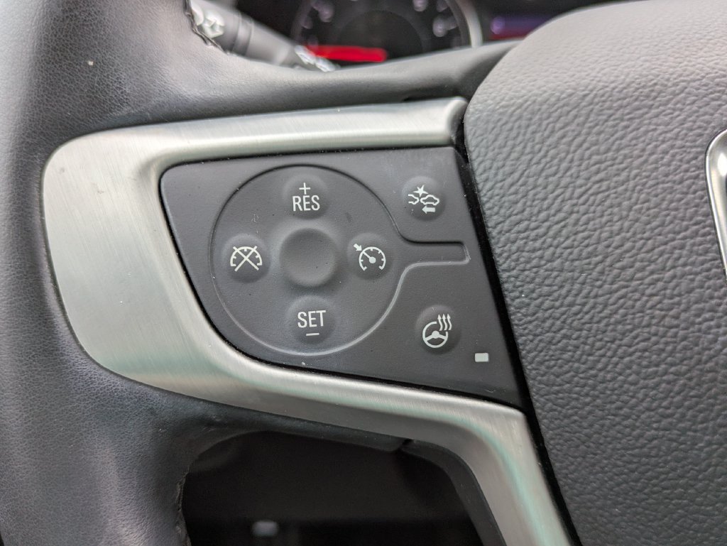 Used 2023 GMC Terrain SLT w/ Infotainment Package II FWD image 15