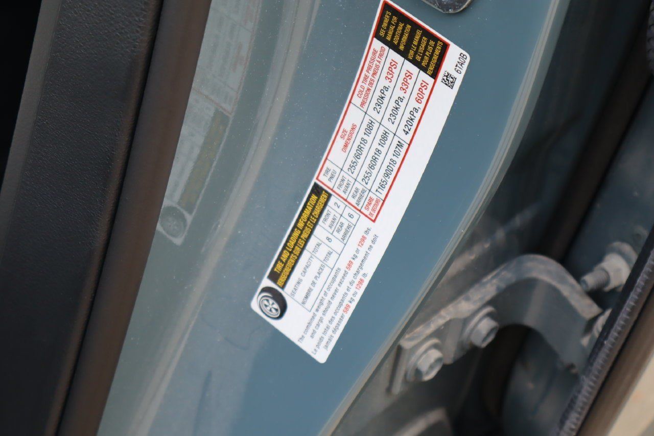 Used 2026 Nissan Pathfinder SL FWD image 31