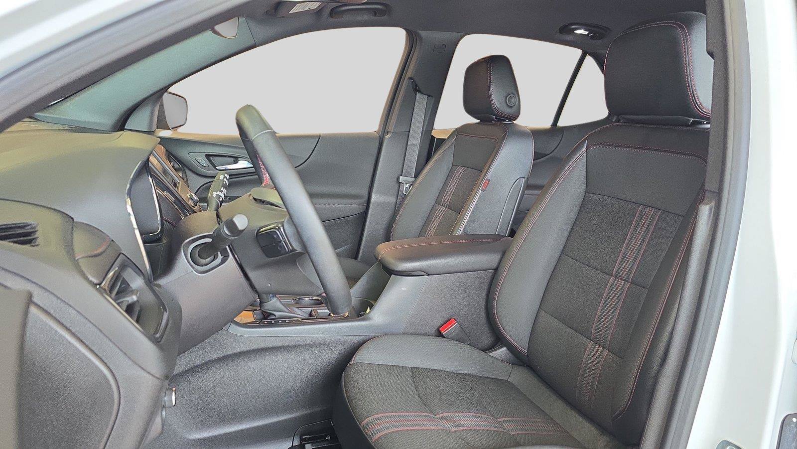 Used 2024 Chevrolet Equinox RS FWD image 11