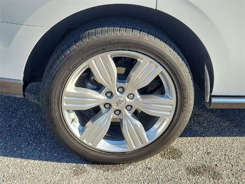 Certified 2024 Ford Expedition King Ranch image 5