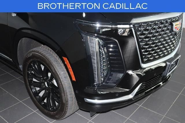 Certified 2025 Cadillac Escalade Premium Luxury w/ LPO, Floor Liner Package AWD/4WD image 14