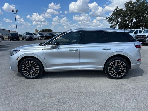 Used 2020 Lincoln Corsair Reserve w/ Appearance Package FWD image 2