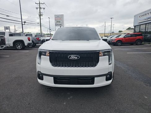 Used 2025 Ford Maverick Lobo AWD/4WD image 2
