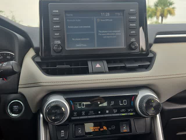 Used 2019 Toyota RAV4 XLE w/ Convenience Package FWD image 27