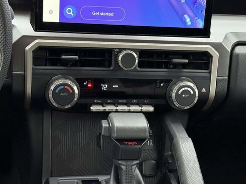 Used 2024 Toyota Tacoma TRD Off-Road image 18