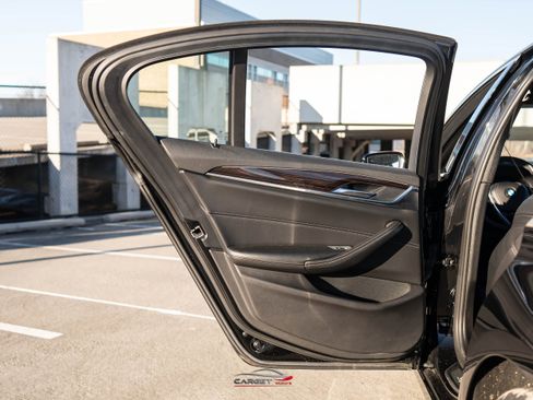 Used 2019 BMW 540i image 41