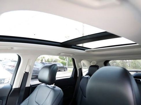 Used 2016 Ford Edge Titanium w/ Equipment Group 301A AWD/4WD image 17