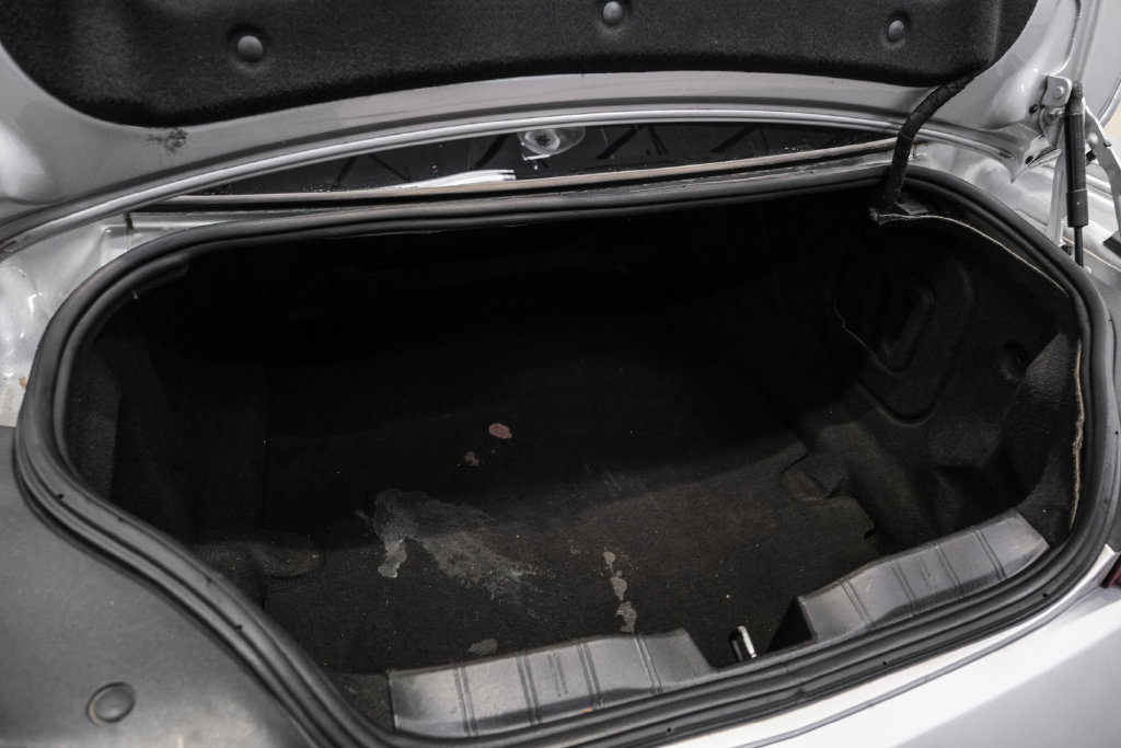 Used 2018 Chevrolet Camaro LS RWD image 44