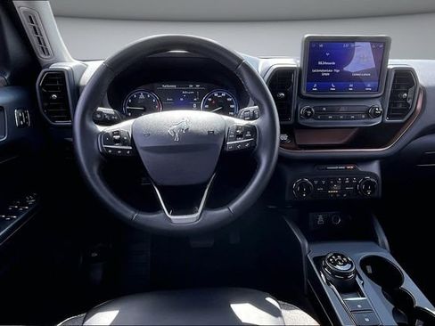 Used 2024 Ford Bronco Sport Outer Banks image 8