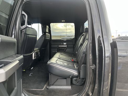 Used 2022 Ford F350 Platinum image 8