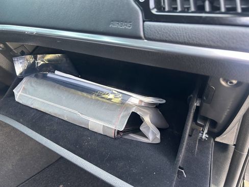 Used 2018 Kia Stinger Premium image 26