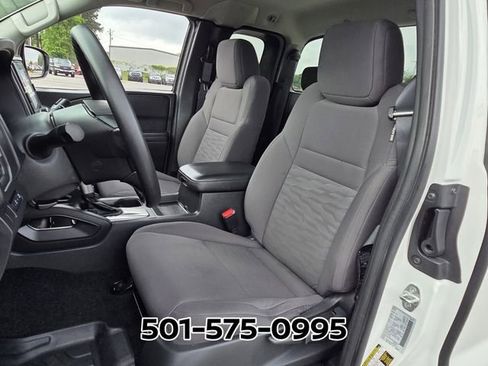 Used 2025 Nissan Frontier S AWD/4WD image 8