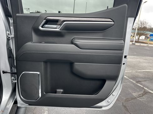 Used 2022 Chevrolet Silverado 1500 LTZ image 17