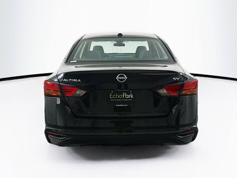 Used 2024 Nissan Altima 2.5 SV image 7