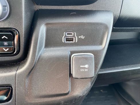 Used 2026 RAM ProMaster 2500 w/ Convenience Group FWD image 13
