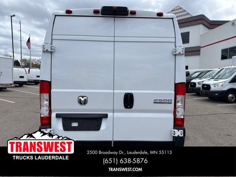 Used 2023 RAM ProMaster 2500 FWD image 4