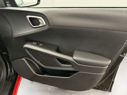 Used 2020 Kia Soul GT-Line image 32