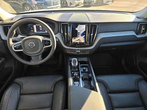 Certified 2025 Volvo XC60 B5 Ultra w/ Protection Package Premier image 18
